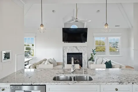 8 W Greensboro Street W Wrightsville Beach NC 28480