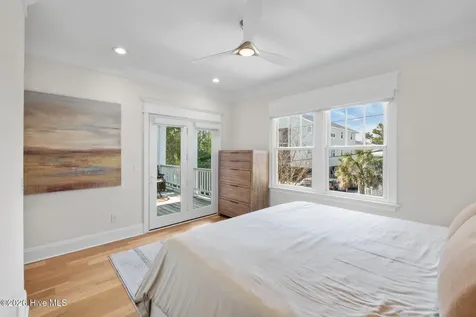 8 W Greensboro Street W Wrightsville Beach NC 28480
