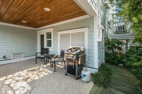 8 W Greensboro Street W Wrightsville Beach NC 28480