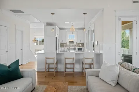 8 W Greensboro Street W Wrightsville Beach NC 28480