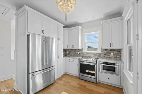 8 W Greensboro Street W Wrightsville Beach NC 28480