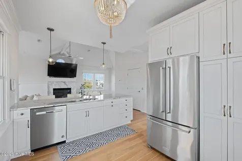 8 W Greensboro Street W Wrightsville Beach NC 28480