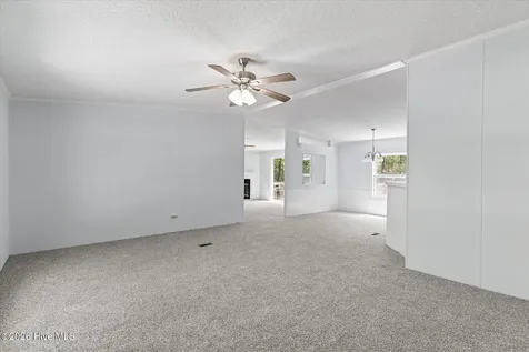 507 Mulligan Way SE Bolivia NC 28422