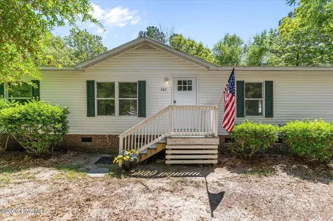 507 Mulligan Way SE Bolivia NC 28422