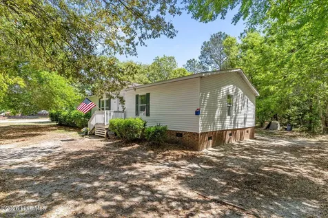 507 Mulligan Way SE Bolivia NC 28422