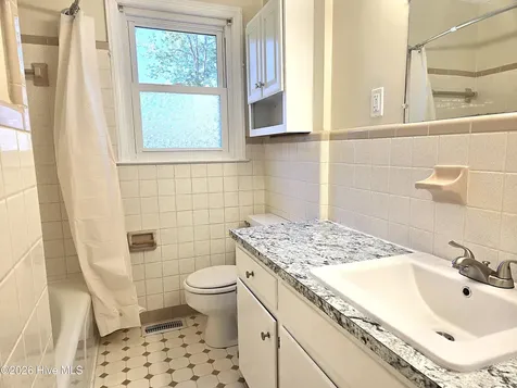 1018 Karen Drive New Bern NC 28562