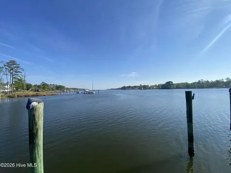 104 Anchorage Drive Havelock NC 28532