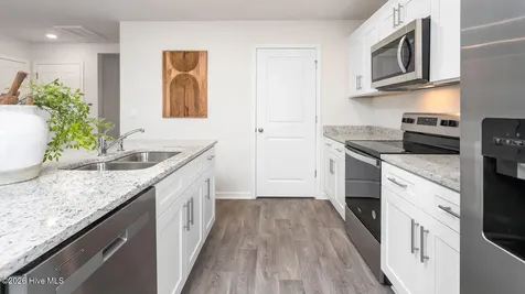 4042 Topsail Trail New Bern NC 28560