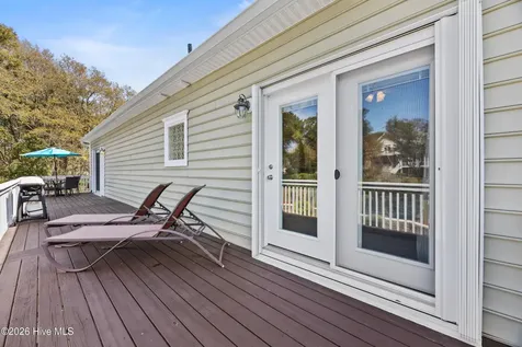 214 Pelican Walk Hampstead NC 28443