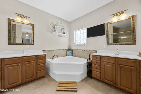 214 Pelican Walk Hampstead NC 28443