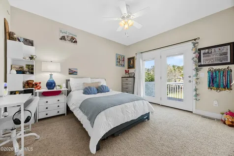 214 Pelican Walk Hampstead NC 28443