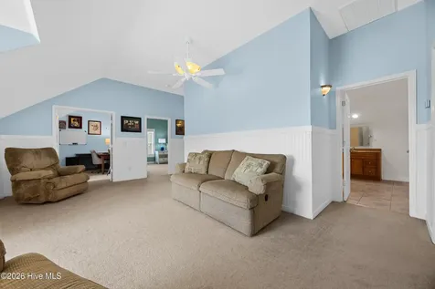 214 Pelican Walk Hampstead NC 28443