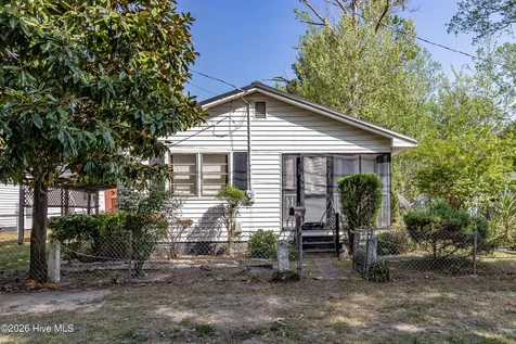 103 Springhill Street La Grange NC 28551