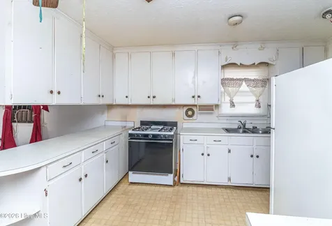 103 Springhill Street La Grange NC 28551