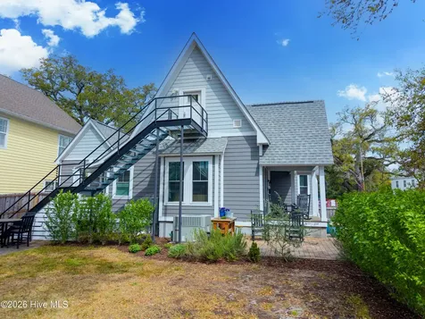 119 N Davis Street Southport NC 28461