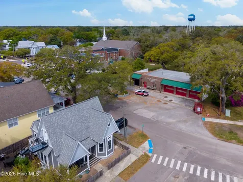 119 N Davis Street Southport NC 28461