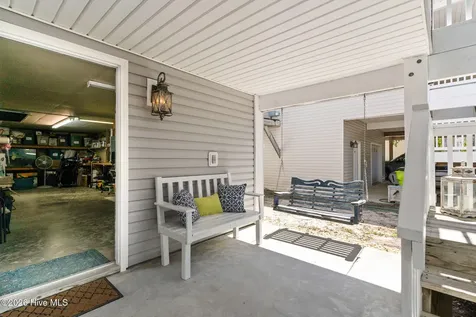 128 NE 36th Street Oak Island NC 28465