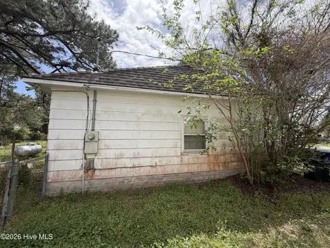 303 Sycamore Drive Beaufort NC 28516
