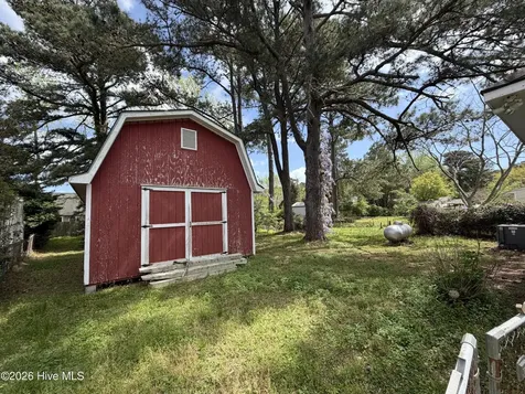 303 Sycamore Drive Beaufort NC 28516