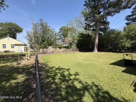 2803 Jefferson Drive Greenville NC 27858