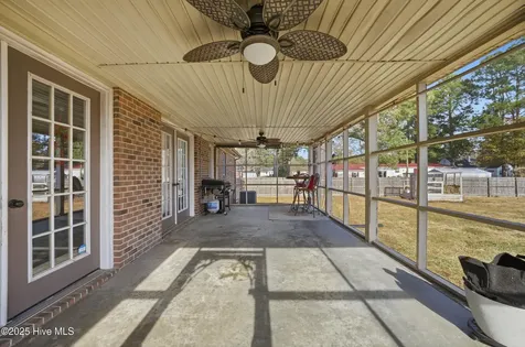1801 Vine Street Elizabeth City NC 27909