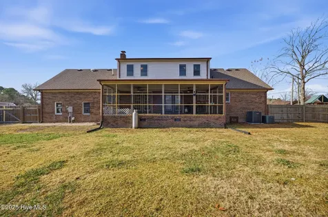 1801 Vine Street Elizabeth City NC 27909
