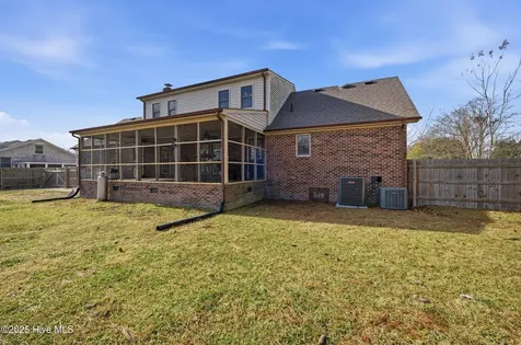 1801 Vine Street Elizabeth City NC 27909