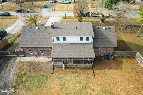 1801 Vine Street Elizabeth City NC 27909