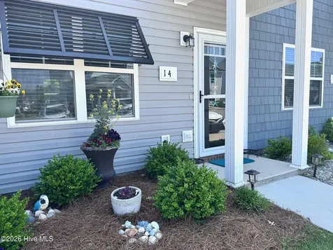 14 Catalina Circle Swansboro NC 28584