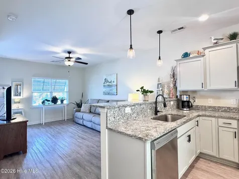 14 Catalina Circle Swansboro NC 28584