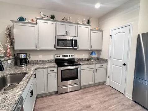 14 Catalina Circle Swansboro NC 28584
