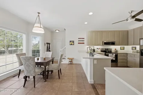 203 Starboard Court Elizabeth City NC 27909