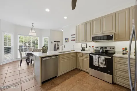 203 Starboard Court Elizabeth City NC 27909