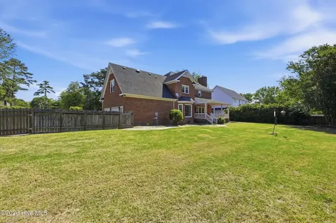 203 Starboard Court Elizabeth City NC 27909