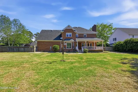203 Starboard Court Elizabeth City NC 27909