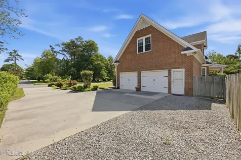 203 Starboard Court Elizabeth City NC 27909