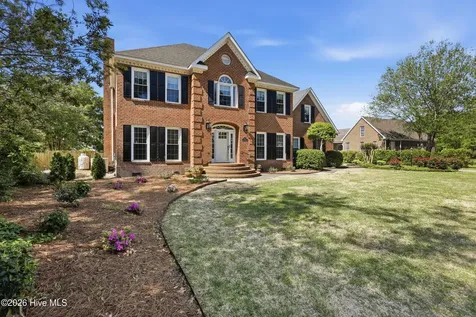 203 Starboard Court Elizabeth City NC 27909