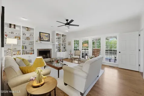 203 Starboard Court Elizabeth City NC 27909