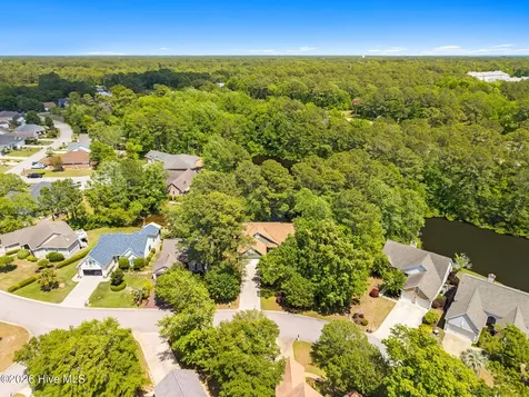 2490 Glen Drive Little River SC 29566