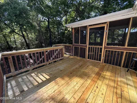 407 Hickory Street Emerald Isle NC 28594