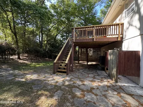 407 Hickory Street Emerald Isle NC 28594
