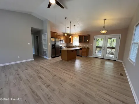 407 Hickory Street Emerald Isle NC 28594