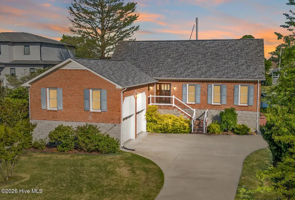 904 Coral Court New Bern NC 28560