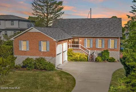 904 Coral Court New Bern NC 28560