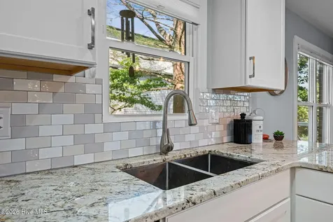 904 Coral Court New Bern NC 28560