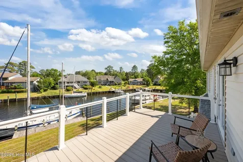 904 Coral Court New Bern NC 28560