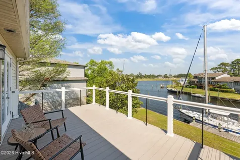904 Coral Court New Bern NC 28560