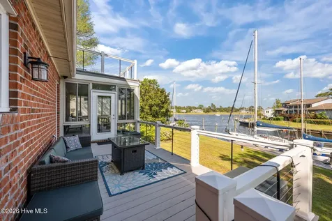 904 Coral Court New Bern NC 28560