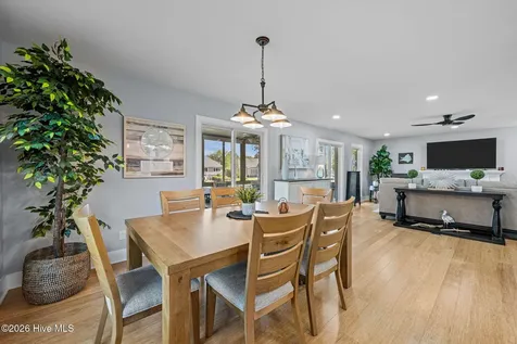 904 Coral Court New Bern NC 28560