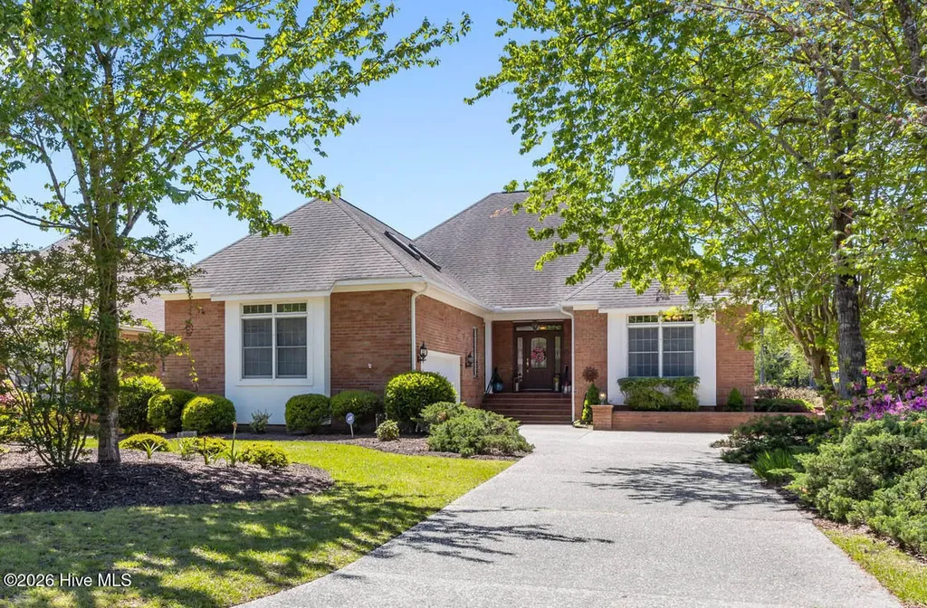 102 Pinehurst Drive New Bern NC 28562